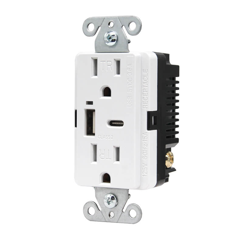 Front and left side of CZ-07 USB outlets shown at 15° angle